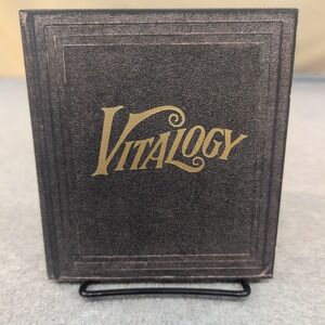 Pearl Jam Vitalogy CD 1994 Epic Records EK 66900 Grunge Rock Eddie Vedder
